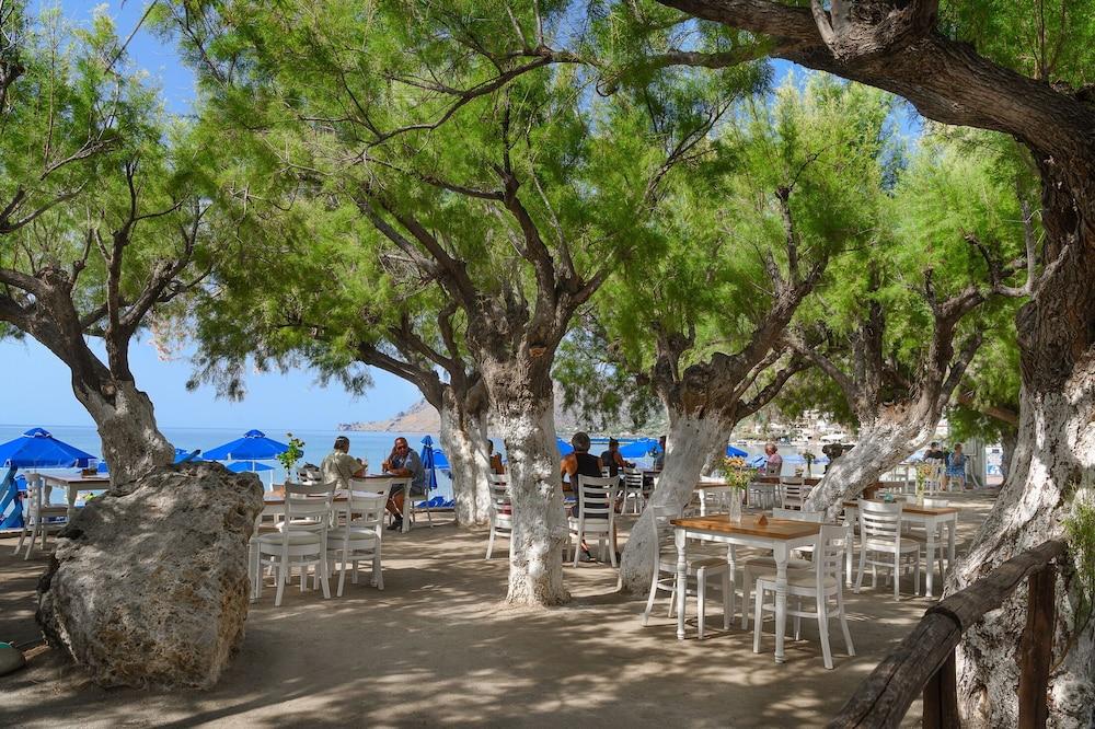 Alianthos Beach Hotel Плакіас Екстер'єр фото
